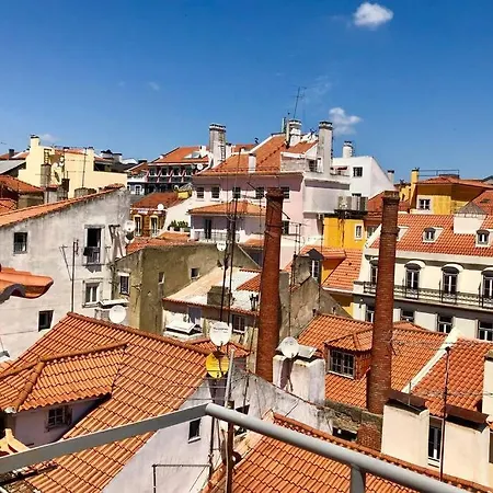 32 - Center Of Duplex Apartment, Barrio Alto Лиссабон